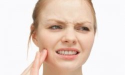 Болит сустав челюсти при открывании рта