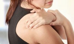 Хондроз плечевого сустава (плеча): лечение, симптомы, виды (острый и др.)